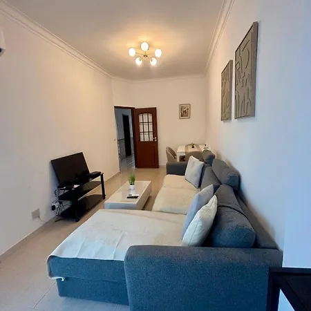 Appartement Almirante Reis